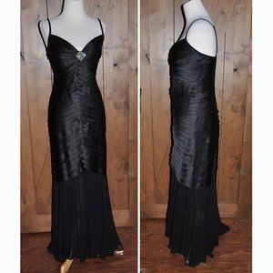 Vintage Black Tadashi Spaghetti Strap Black Tie Formal Gown With Matchin Shawl